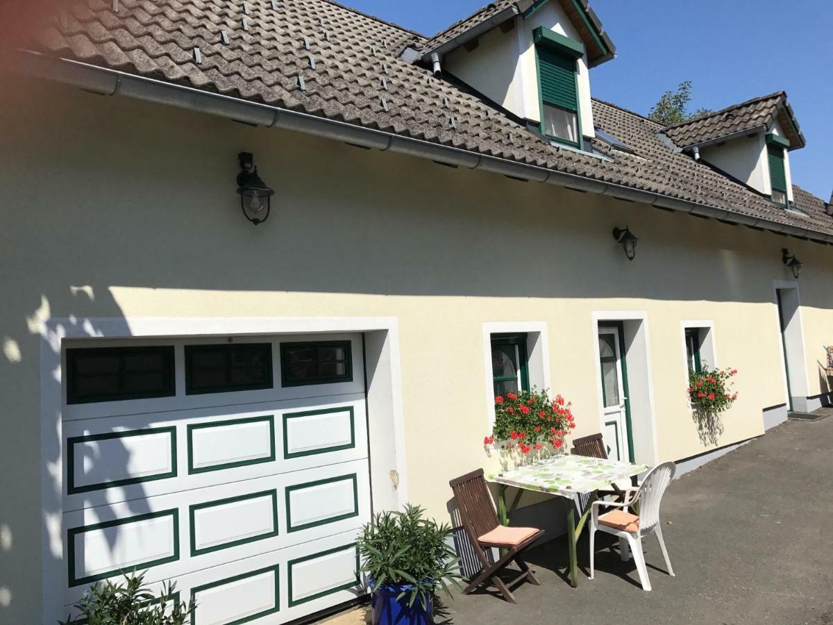 Gaestehaus Lindenhof イェナースドルフ エクステリア 写真